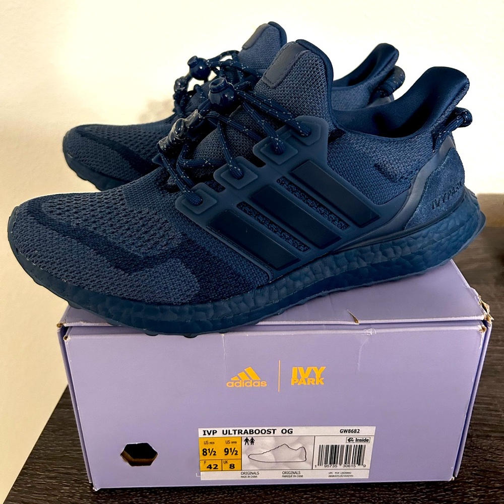 Adidas Ultraboost Ivy Park men’s 8.5 women’s 9.5